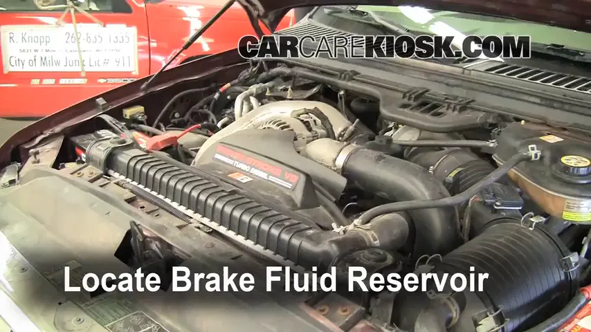 2005 Ford F-250 Super Duty XLT 6.0L V8 Turbo Diesel Crew Cab Pickup (4 Door) Brake Fluid Check Fluid Level